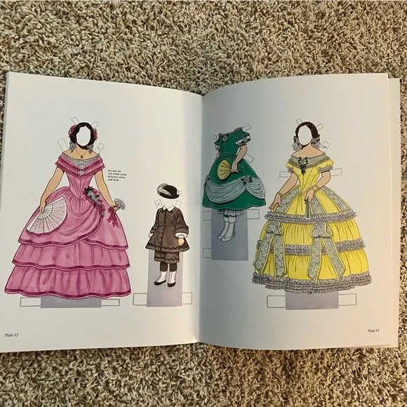 Lot of 3 Historical Tom Tierney paper doll books - vintage 1980s & ‘90s - Picture 6 of 8